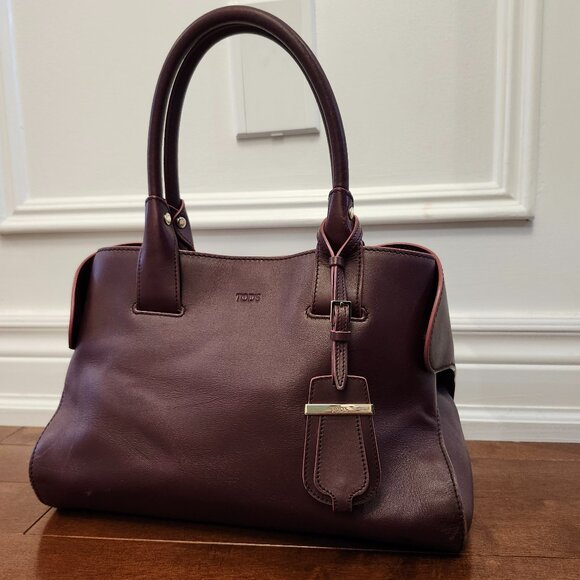 Tod's Handbags - Tod's Burgundy leather cape shoulder bag